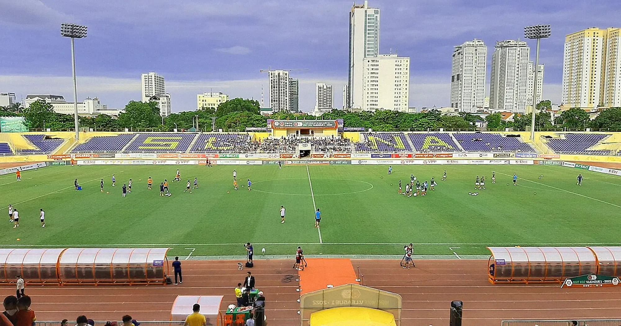 SLNA và bài toán trụ hạng vòng 23: sân Vinh là canh bạc cuối cùng