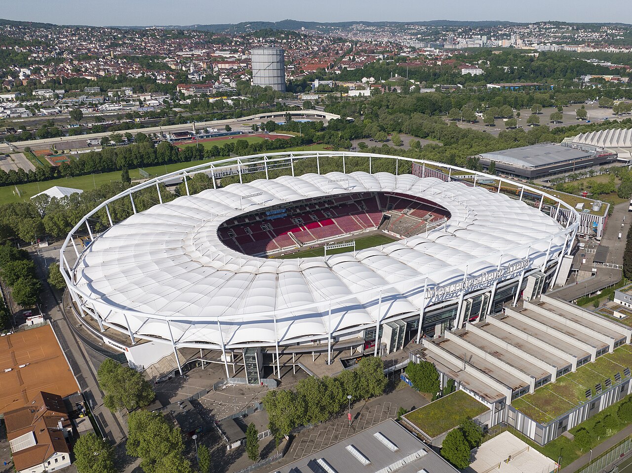 MHPArena Stuttgart, sân vận động chủ nhà của VfB Stuttgart, nơi diễn ra trận then chốt với Bayer Leverkusen vòng 33 Bundesliga 2025-26