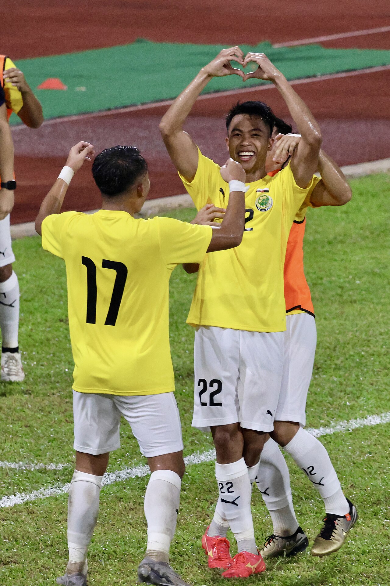 Cầu thủ Công An Hà Nội cúi đầu sau trận thua Tampines Rovers tại AFC Champions League Two